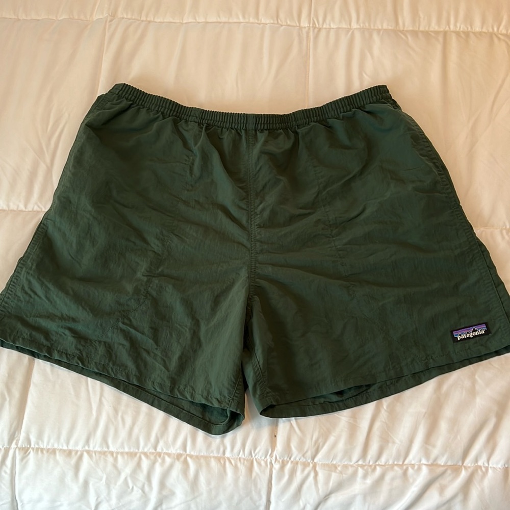 Men’s Patagonia Baggies Shorts 5” Inseam - XL Forest Green